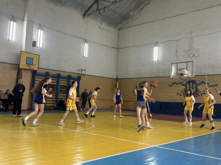 «Шкільні ліги «Пліч-о-пліч»: дівчата з Порцелянівського ліцею вибороли перше місце!