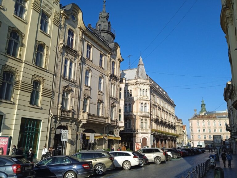 Ранковий привіт зі Львова від Житомирян. ФОТО