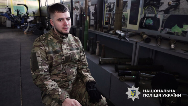 Пройшов найзапекліші бої, вижив у Серебрянському лісі та нині допомагає ветеранам-побратимам: помічник начальника ГУНП Житомирщини Кирило Гиндич