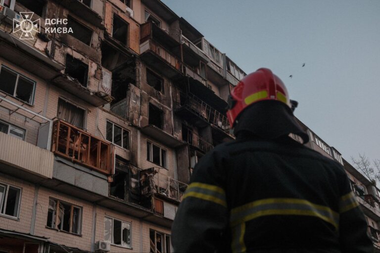 Київ: у Деснянському районі завершили пошуково-рятувальні роботи