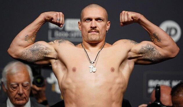 «Це не прощання, а пауза». Чому Олександр Усик відмовився від поясу WBO і що далі у важкій вазі