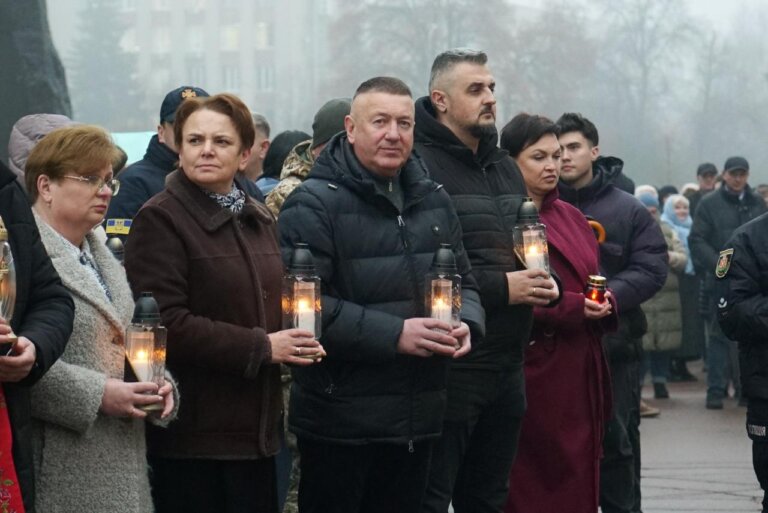 День Гідності та Свободи: шана незламним українцям