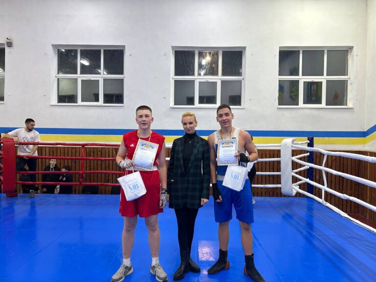Овруч прийняв відкритий чемпіонат з боксу: юні спортсмени та чемпіон світу Олександр Гвоздик на одному рингу