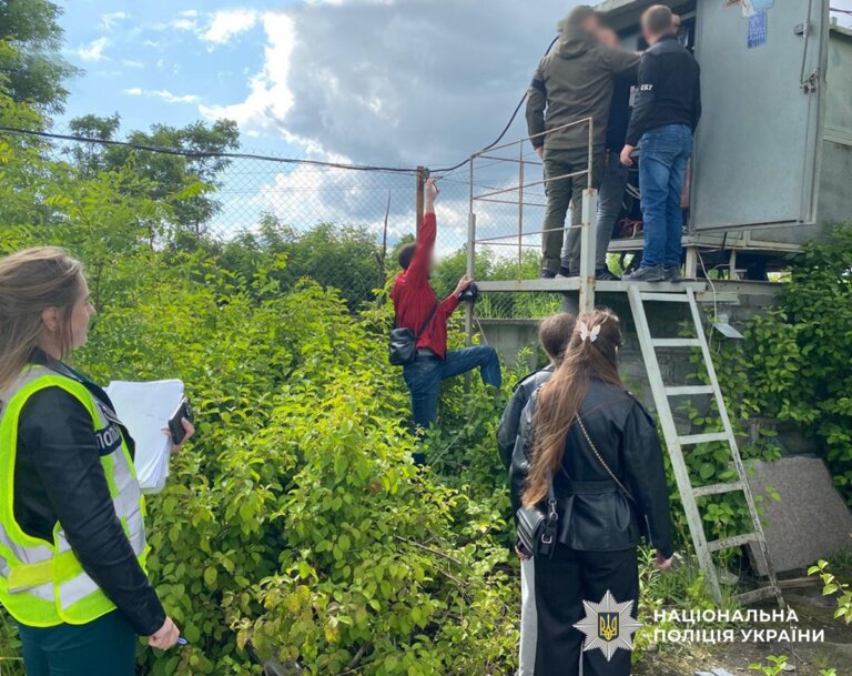 Крадіжка електроенергії для майнінгу криптовалюти: житомирські поліцейські повідомили про підозру причетному