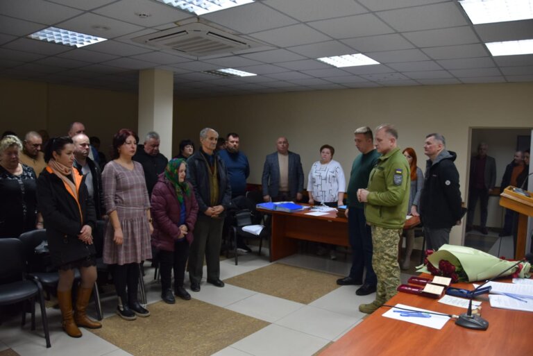 На сесії Оліївської сільської ради вшанували полеглих Героїв, підтримали постраждалих громадян та прийняли Програму обороноздатності