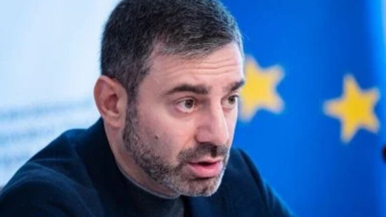 У лікарні Житомира неповнолітню прив’язували до ліжка і душили подушкою — Лубінець