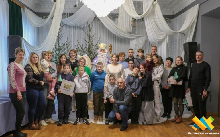 У Житомирі вручили подарунки дітям загиблих Захисників