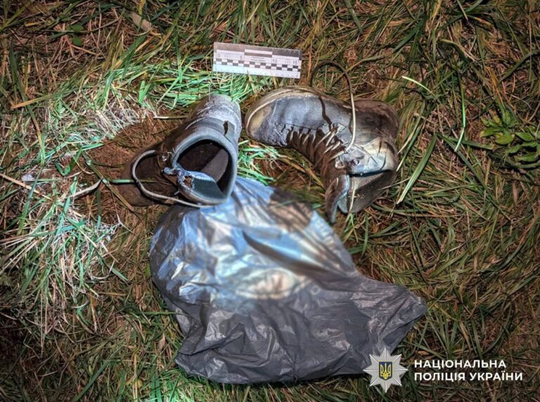 Убив односельця та закопав на городі: поліцейські Житомирщини затримали підозрюваного