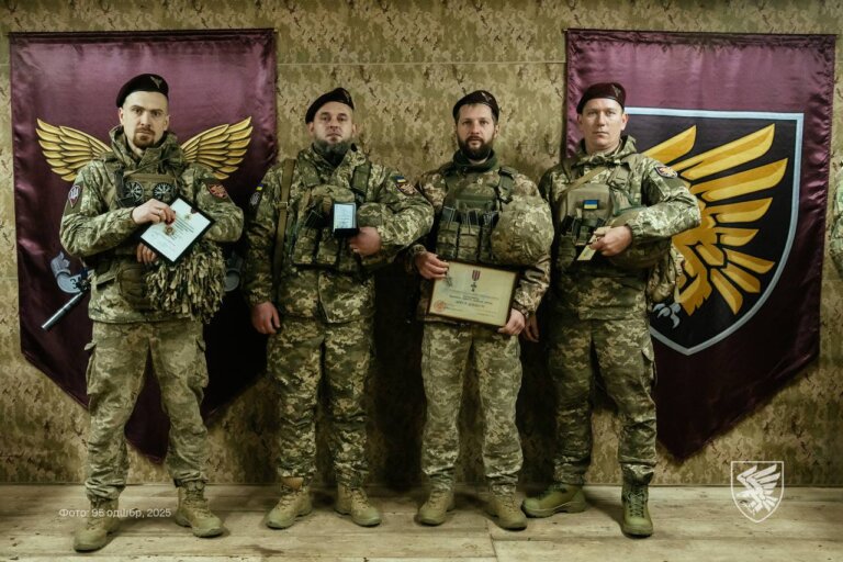 Сьогодні, коли триває наша боротьба за Свободу, маємо честь відзначити тих, чия мужність і професіоналізм є фундаментом нашої стійкості
