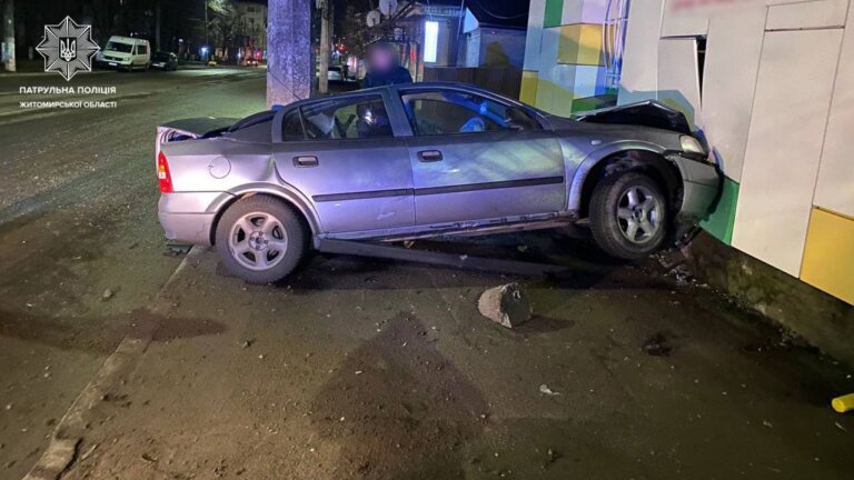 Сів за кермо напідпитку та не дотримався безпечної швидкості — наслідки не забарилися