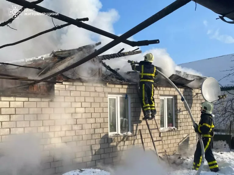 Рятувальники ліквідували загоряння у житловому будинку в Житомирському районі
