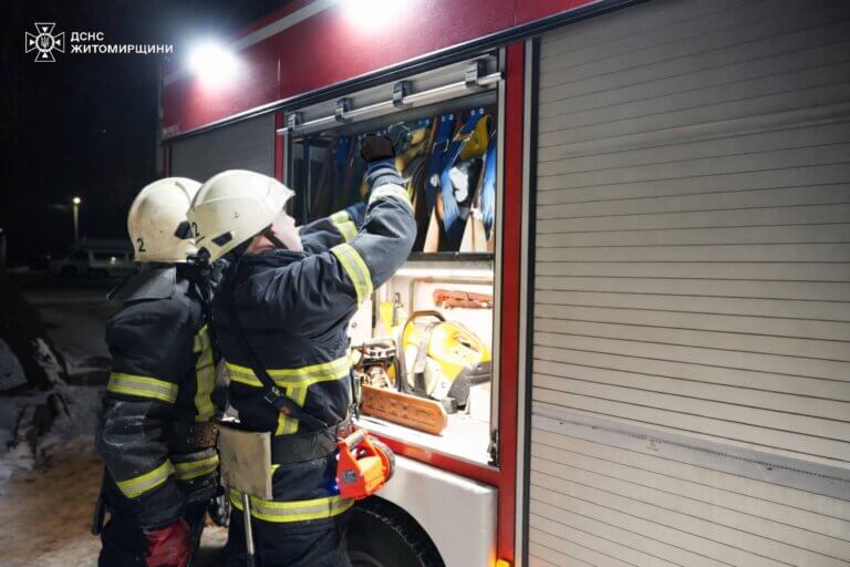 Житомир: рятувальники ліквідували пожежу в гуртожитку