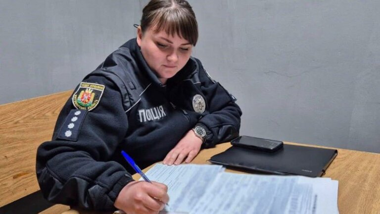 У Житомирі двоє дітей потрапили до лікарні з алкогольним отруєнням