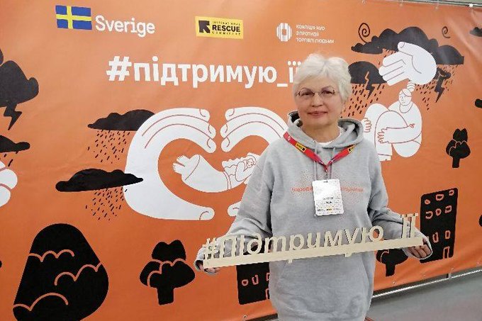 Як і куди анонімно можна повідомити про насильство над неповнолітніми