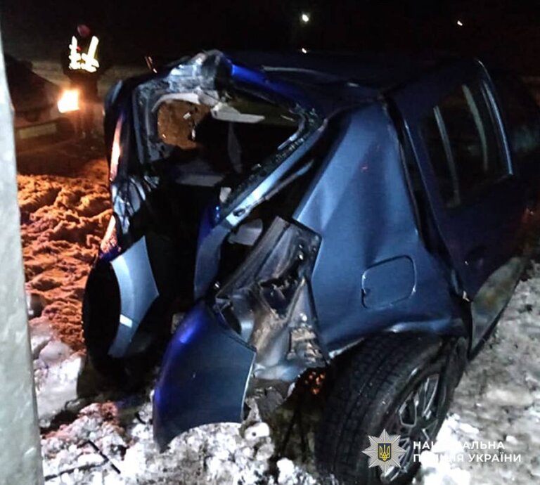 Загинув водій легковика: поліція розслідує ДТП у Житомирському районі