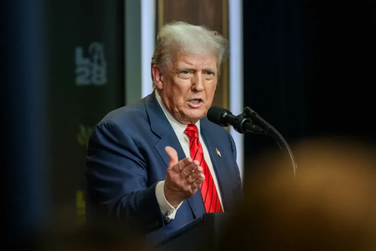 Вадим Денисенко: Переговори в Вашингтоні або чому Трамп тягне час