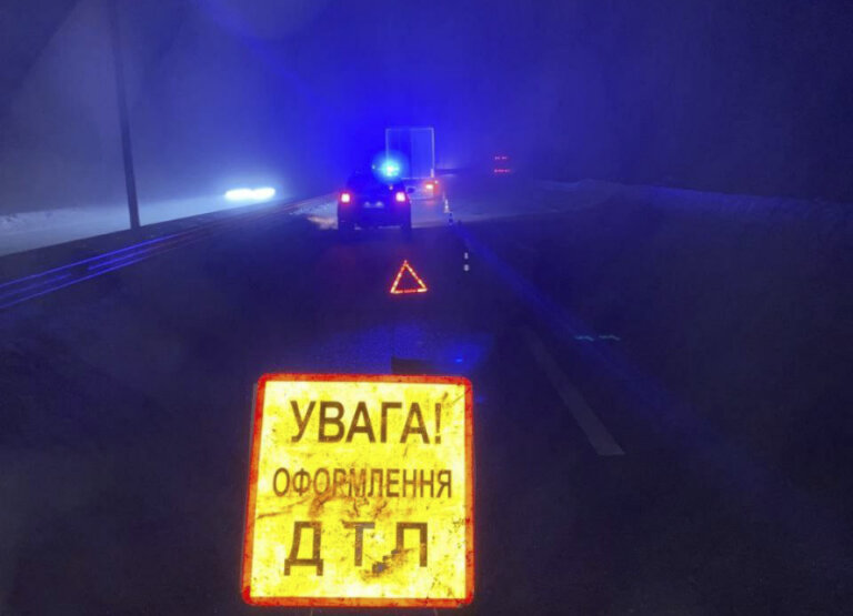 Житомирська область: На 152 км автодороги М-06 Київ — Чоп рух транспорту частково ускладнений в напрямку Рівного