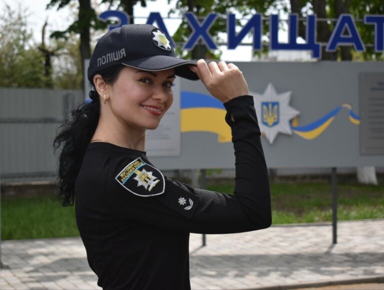 Жінка, яка влучає в десятку — і в професії, і в творчості