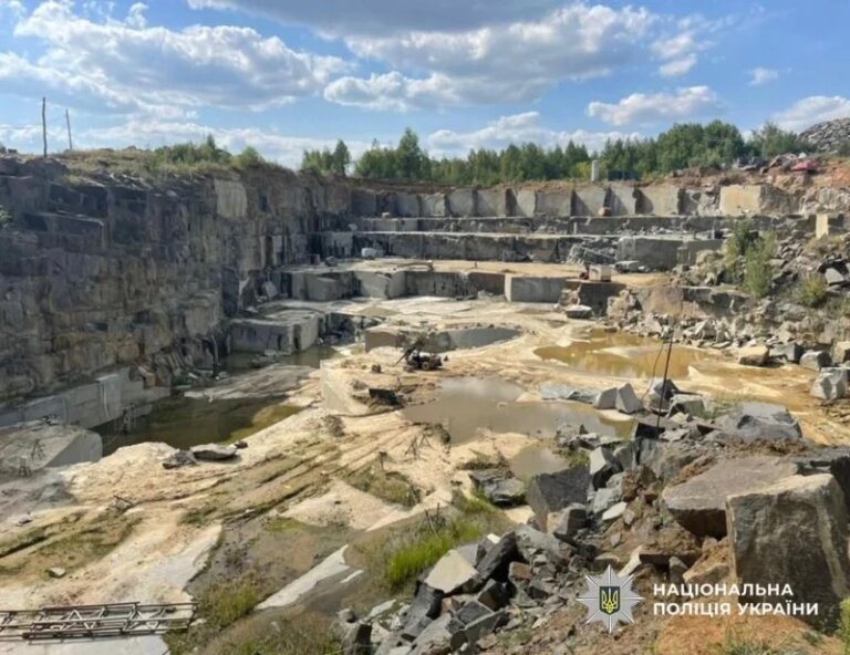 Видобувному підприємству завдано збитків на 12 мільйонів гривень – судитимуть екскерівника