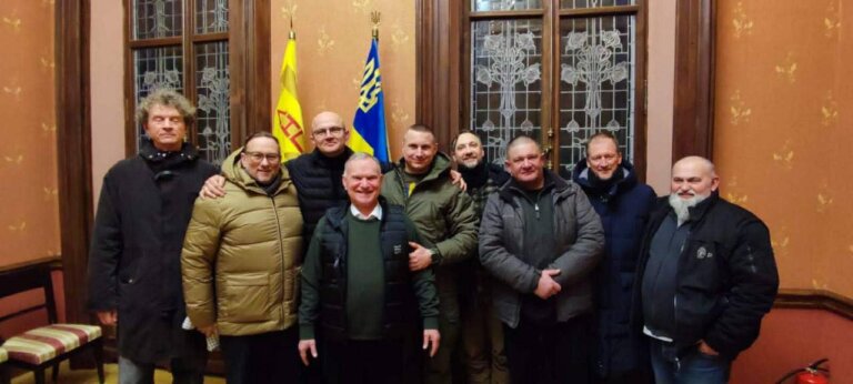 Світло підтримки: Звягельський район отримав 42 генератори від Литви