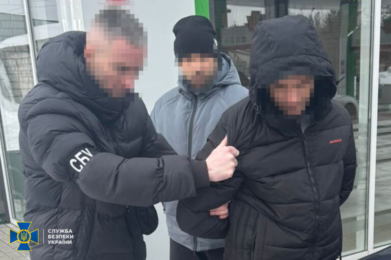 На Житомирщині СБУ ліквідувала чергову «ухилянтську схему» та затримала її організаторів