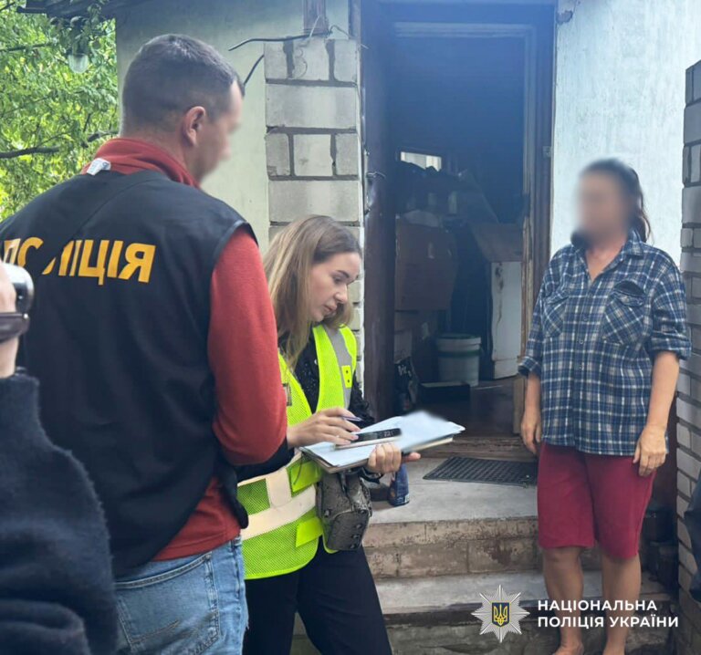 У Житомирі судитимуть киянку за контрабанду психотропних пігулок для схуднення