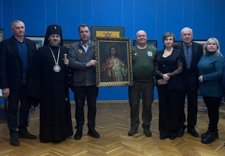 Виставка «Завдяки тобі» — це простір вдячності і пам’яті у краєзнавчому музеї
