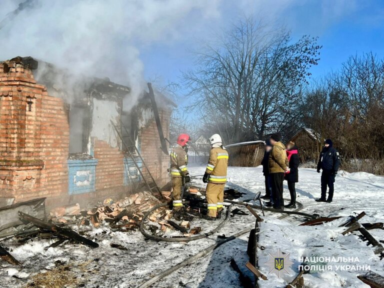 Чуднівські поліцейські розпочали розслідування загибелі дитини внаслідок пожежі