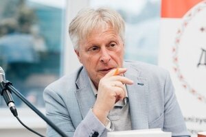 Щиро вітаємо з Днем народження Петра Кралюка!