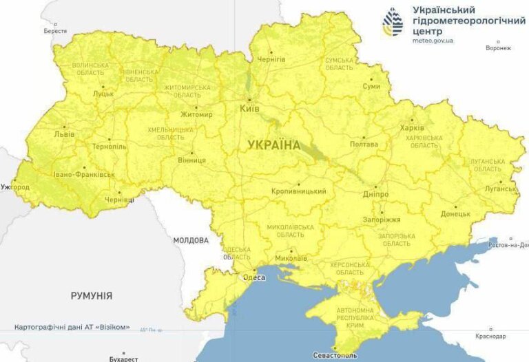 Укргідрометцентр оголосив I рівень небезпеки на Житомирщині через ожеледицю. Середина лютого готує до весняних змін