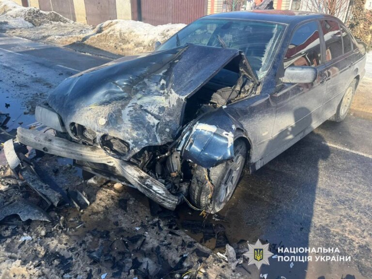 У Житомирі в ДТП травмовано пасажирку мікроавтобуса: поліція встановлює обставини