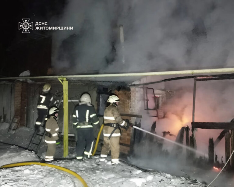 У Житомирі під час пожежі травмувався чоловік