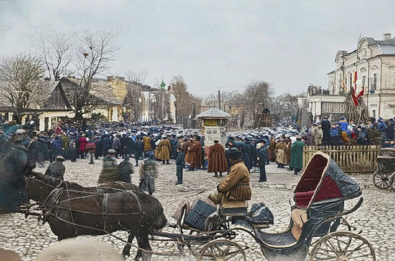Фото старого Житомира. Біля міського театру: 1917 – 2025. ФОТО