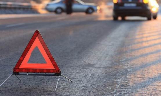 Водії, будьте уважні! У Житомирі по вулиці Великій Бердичівській в сторону центра між вулицями Гагаріна і Довженка утворилось велике провалля!