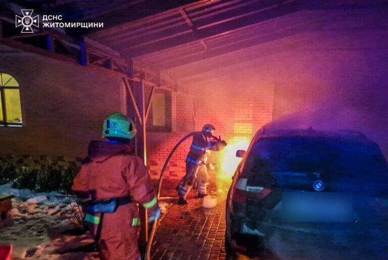 Упродовж минулої доби рятувальники двічі ліквідовували загоряння автомобілів