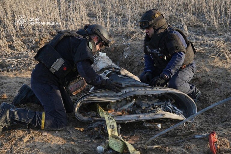 На Житомирщині знешкодили 500-кілограмову бойову частину російської ракети X-47 “Кинджал”