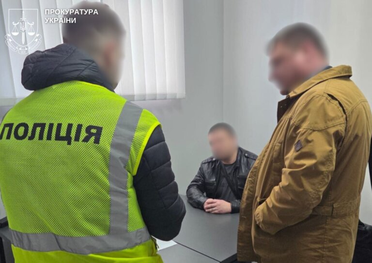 Займався «бізнесом» у взаємодії з підприємствами рф за платню в рублях – жителю Житомирщини повідомлено про підозру
