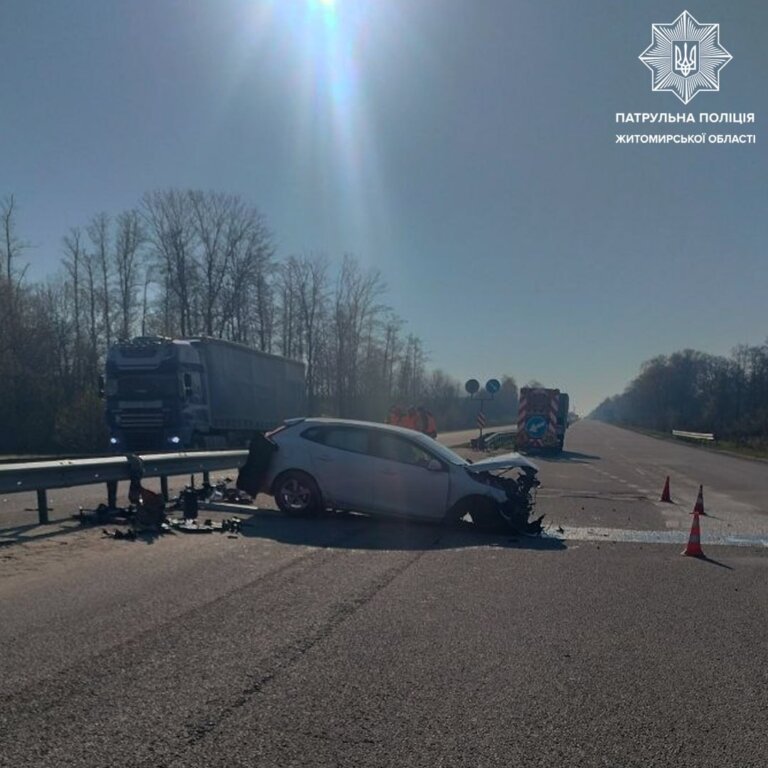 Перевищення безпечної швидкості залишається однією з найбільш поширених причин дорожньо-транспортних пригод!