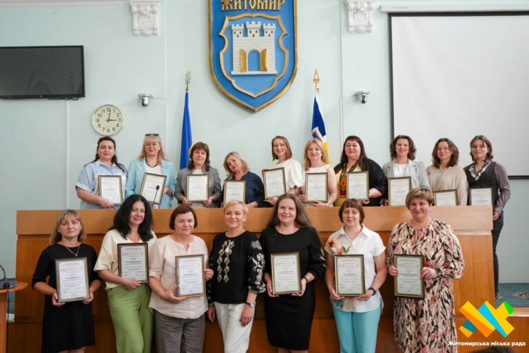 У Житомирі відзначили учнів і педагогів, які здобули перемоги на всеукраїнських та міжнародних конкурсах, олімпіадах і виставках.