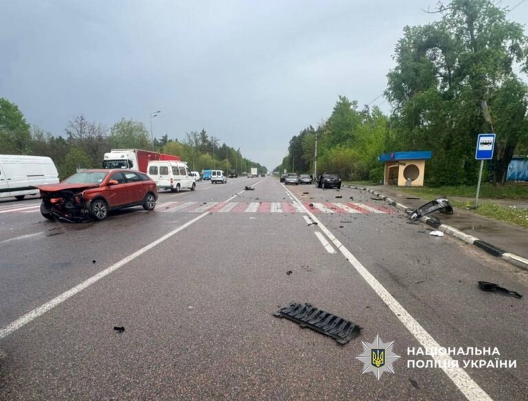 Травмував двох пасажирок: житомирські поліцейські розпочали розслідування ДТП, вчиненої нетверезим водієм