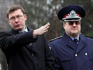 Поширюється скандал міжнародного рівня: у Польщі затримали ексгенерала міліції Володимира Бедріківського — медіа повідомляють про зв’язки з РФ, нафтовий бізнес і кримінальні розбірки