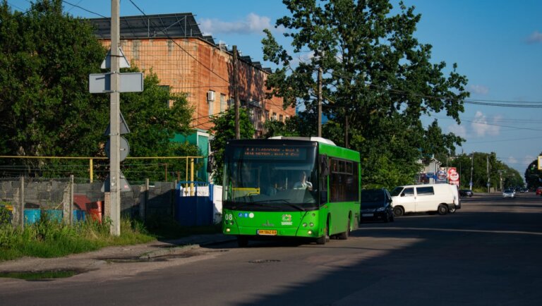 Чому автобус №44 має почати знову їздити на Малинський ринок?