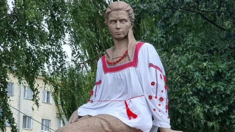 На Житомирщині стартує Міжнародне свято літератури і мистецтв “Лесині джерела”: програма заходів