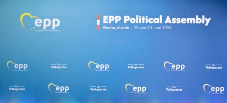 ЄНП прийняла резолюцію у відповідь на політичне переслідування Юлії Тимошенко