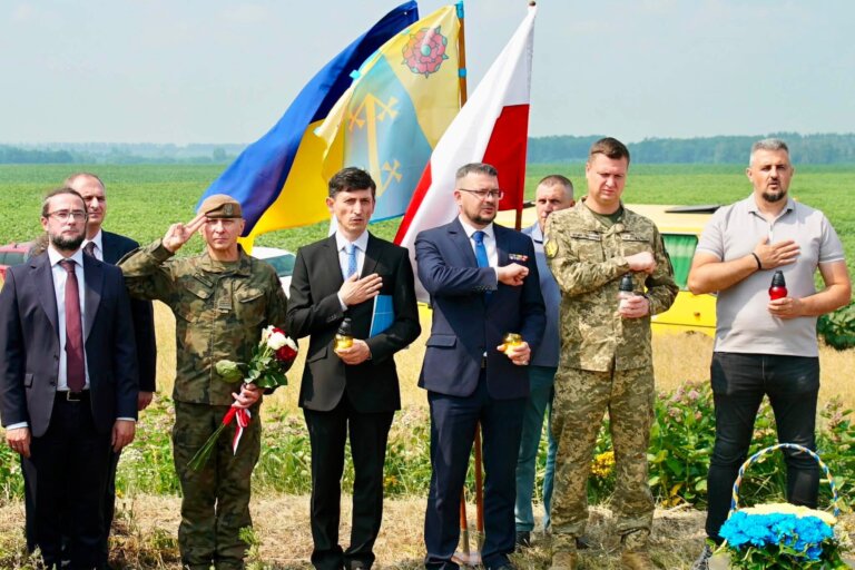 У Ружинській громаді відбулося вшанування полеглих воїнів УНР і Польщі