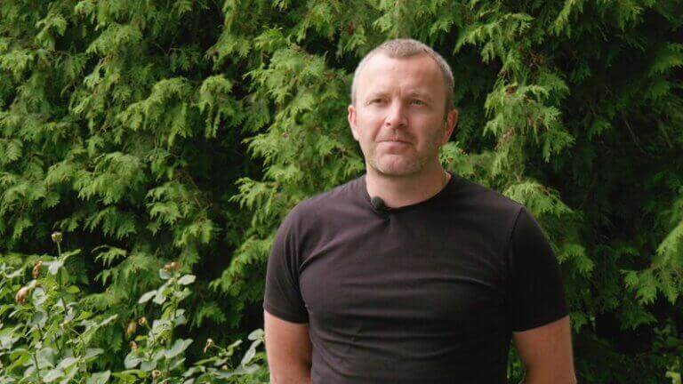 Андрій Стражник святкує День народження: волонтер, який допомагає там, де найважче