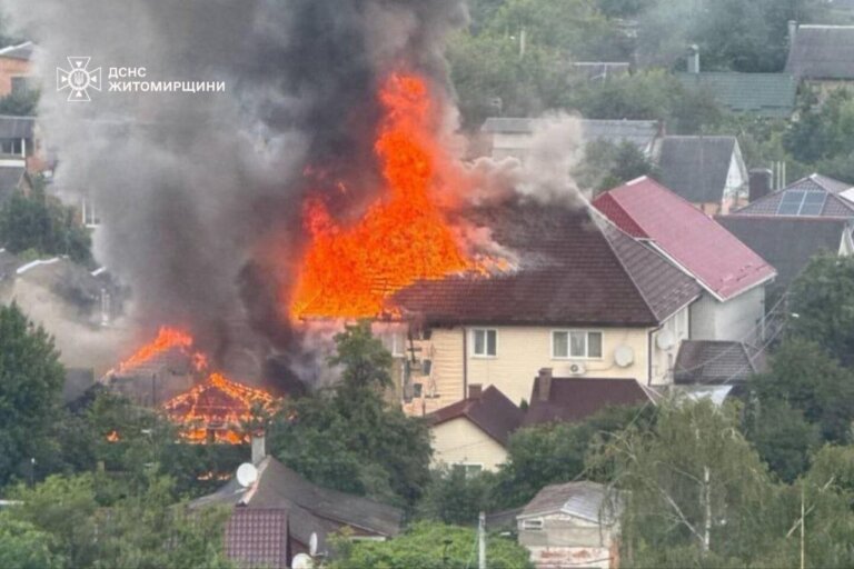 Відомо про чоловіка, який вчора постраждав під час пожежі в будинку на проспекті Миру