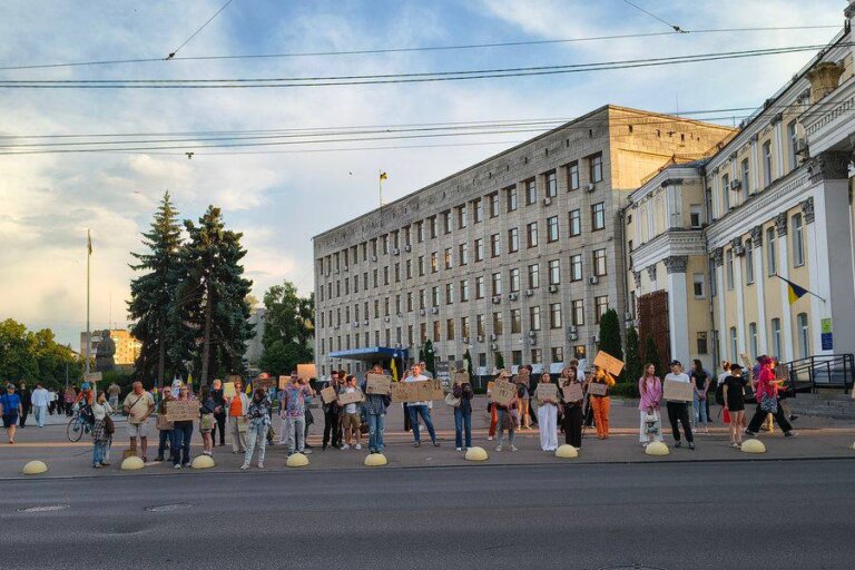 «Поверніть Федорова»: у Житомирі відбулася чергова акція протесту на підтримку ексміністра оборони