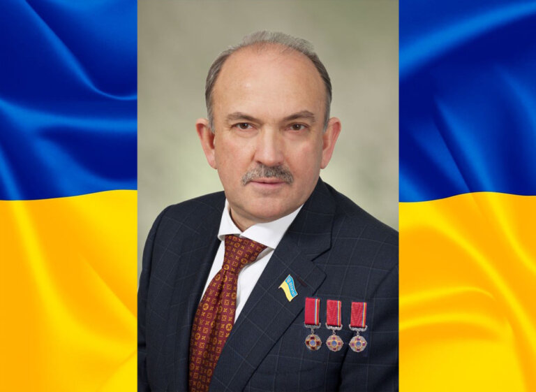 Вітаємо із Днем народження Олександра Ющенка