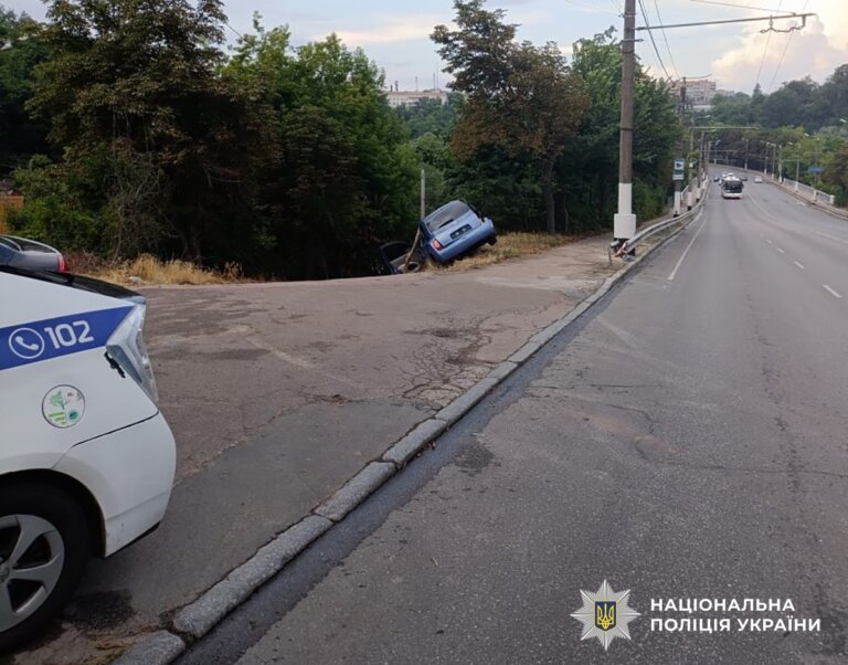 У ДТП в Житомирі травмовано пасажирку легковика: поліція встановлює обставини